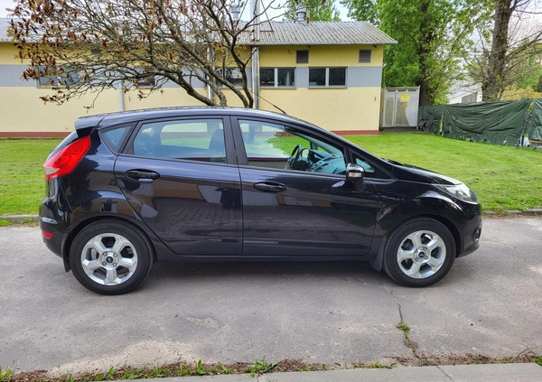 Ford Fiesta cena 18700 przebieg: 192600, rok produkcji 2009 z Rzeszów małe 137